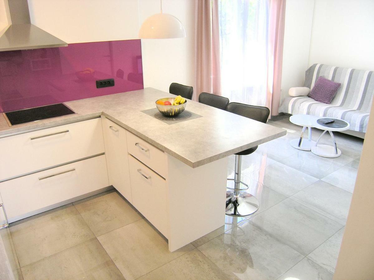 Apartment Zora Krk Town Buitenkant foto