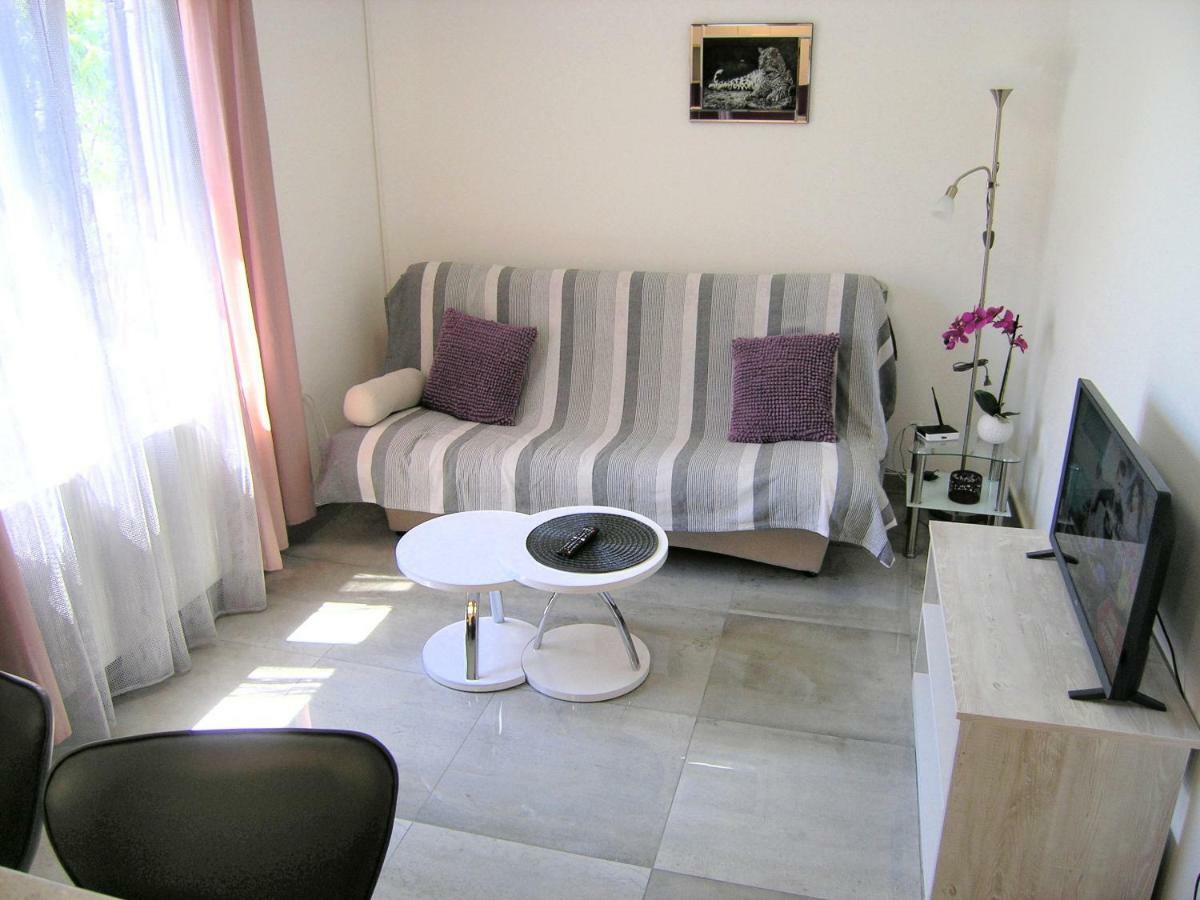 Apartment Zora Krk Town Buitenkant foto